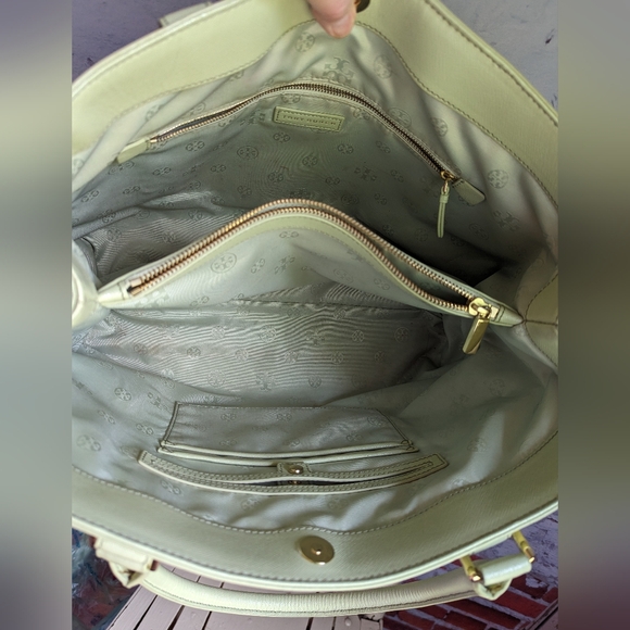 Tory Burch Robinson handbag - Picture 15 of 16